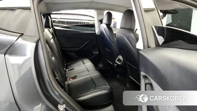 Tesla Model Y 2022 Серый из Кореи, фото 3