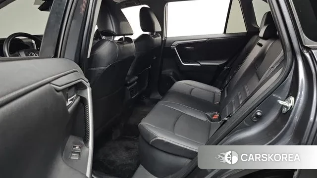 Toyota RAV4 5th Generation 2023 Серый из Кореи, фото 3