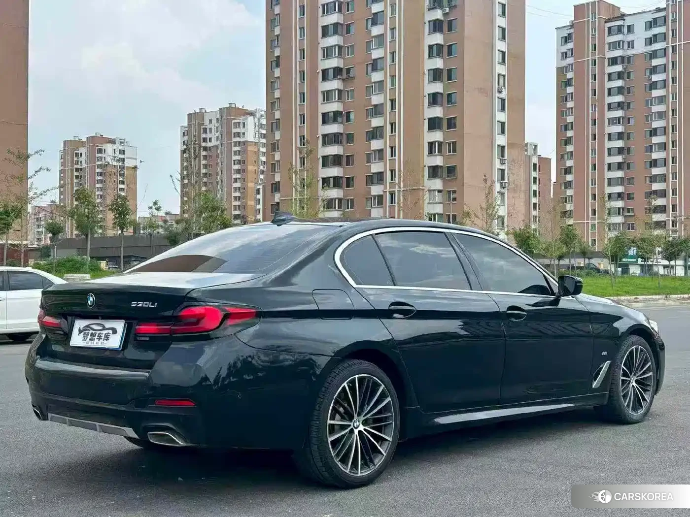 BMW 5 series 2021 Черный из Китая, фото 3