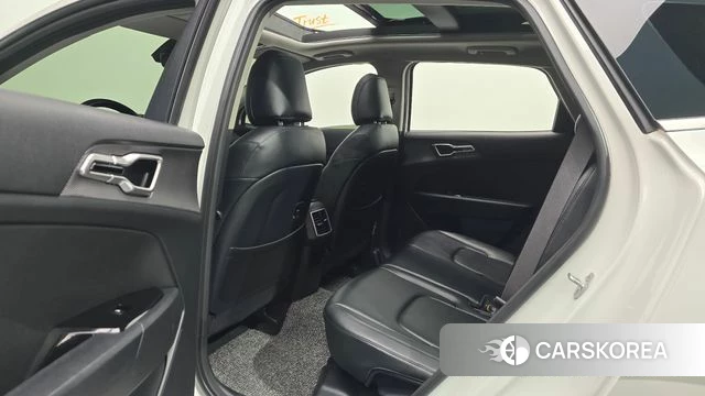 Kia Sportage 5th Generation 2021 Белый из Кореи, фото 3