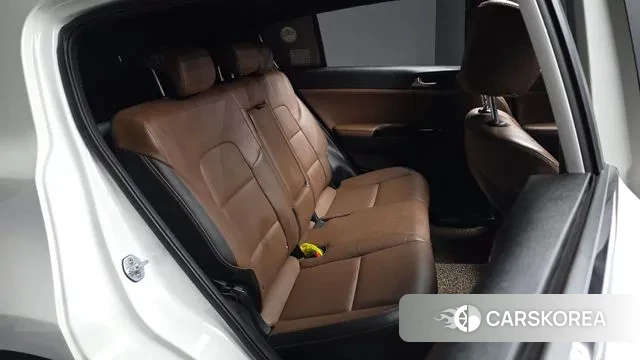 Kia Sportage The Bold 2018 Белый из Кореи, фото 3