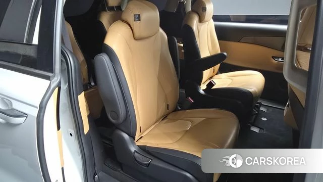 Kia Carnival 4th generation 2023 Белый из Кореи, фото 3