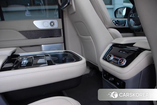 Lincoln Navigator 4th generation 2021 Серый из Кореи, фото 3
