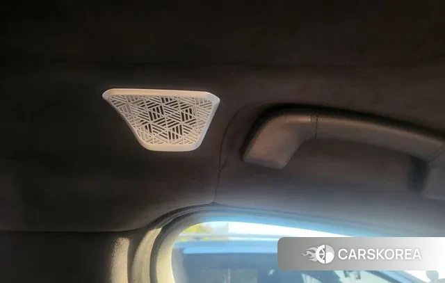 BMW 7 Series (G70) 2023 Серебристо-серый из Кореи, фото 3