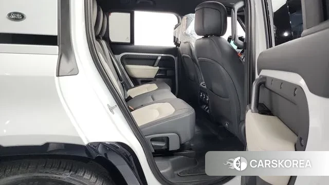 Land Rover Defender (L663) 2023 Белый из Кореи, фото 3