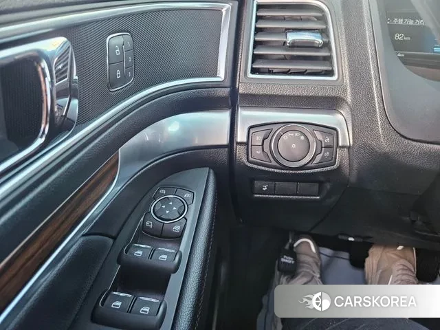 Ford Explorer 2018 Белый из Кореи, фото 3