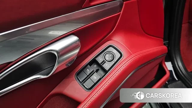 Porsche 718 Boxster 2019 Черный из Кореи, фото 3