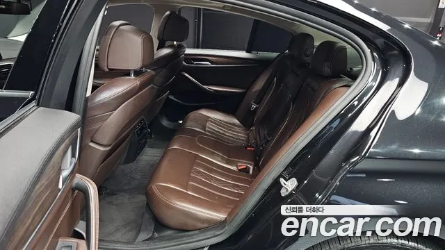 BMW 5 Series (G30) 2018 Черный из Кореи, фото 3