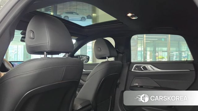 BMW i4 2024 Черный из Кореи, фото 3