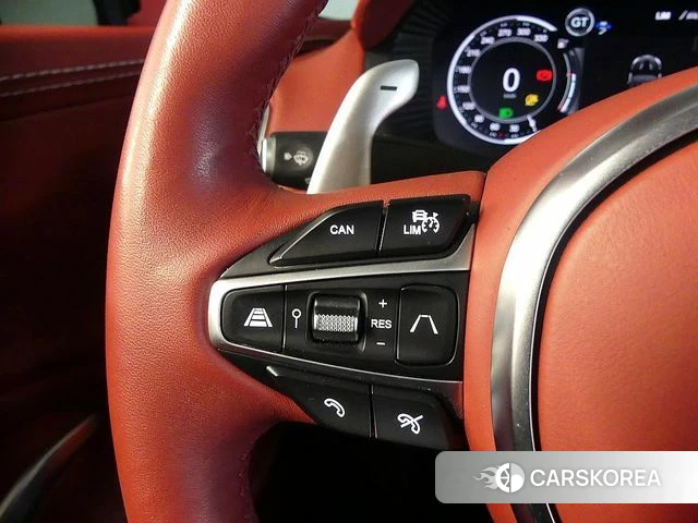 Aston Martin DBX 2022 Серебристо-серый из Кореи, фото 3