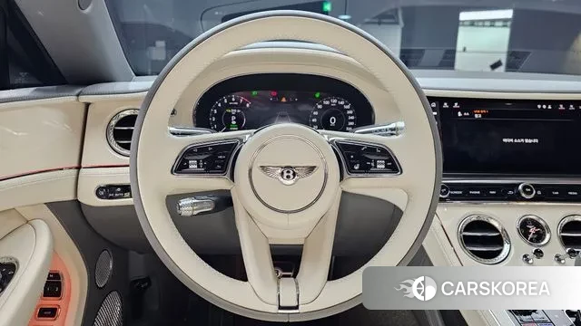 Bentley Continental GT 4th Generation 2025 Жемчужный цвет из Кореи, фото 3