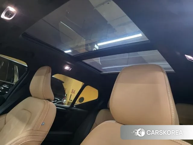 Volvo XC40 2021 Синий из Кореи, фото 3