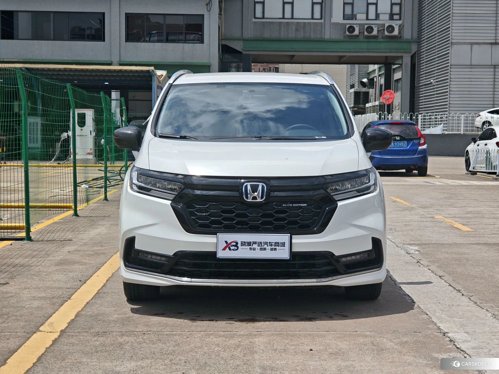 Honda Odyssey 2023 Белый из Китая, фото 3