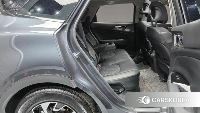 Kia Sportage 5th Generation Hybrid 2023 Серый из Кореи, фото 3