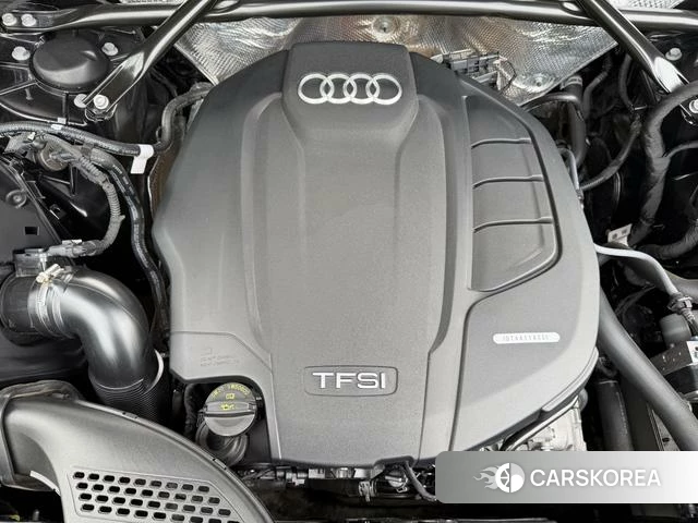 Audi Q5L 2022 Черный из Китая, фото 3