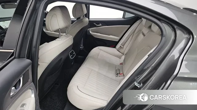 Genesis The New G70 2023 Серый из Кореи, фото 3