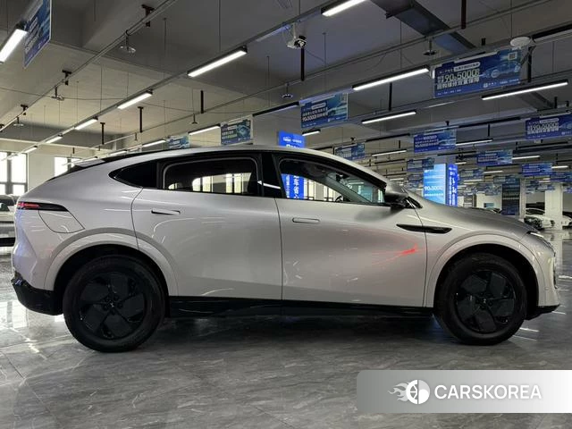 Xiaopeng Motors Xiaopeng G6 2025 Серебристо-серый из Китая, фото 3