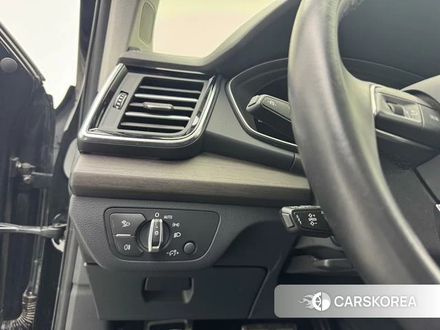 Audi Q5L 2024 Черный из Китая, фото 3