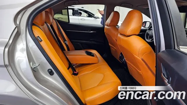 Toyota Camry (XV70) 2019 Жемчужный цвет из Кореи, фото 3