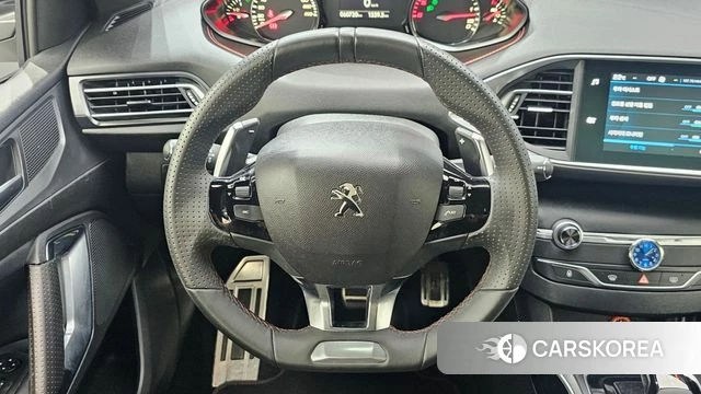 Peugeot 308 second generation 2019 Белый из Кореи, фото 3