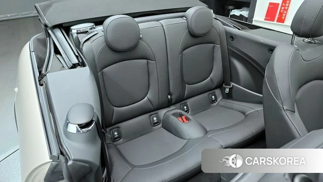 Mini Cooper Convertible 2024 Серый из Кореи, фото 3