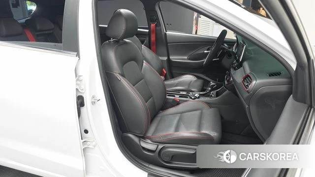 Hyundai i30 (PD) 2018 Белый из Кореи, фото 3