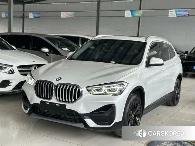 BMW X1 2021 Белый из Китая, фото 3