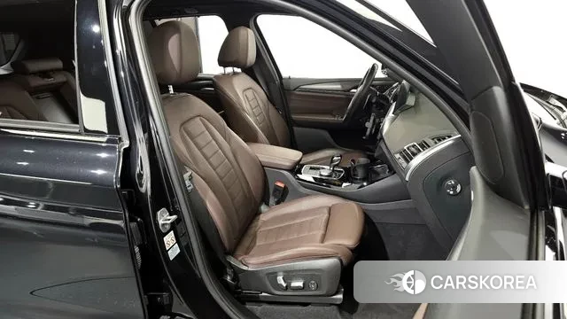 BMW X3 (G01) 2023 Черный из Кореи, фото 3