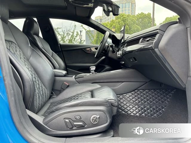 Audi S5 2021 Другой из Китая, фото 3
