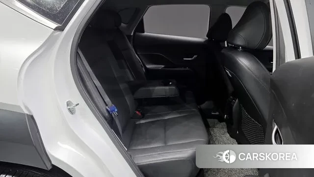 Hyundai Kona (SX2) 2024 Белый из Кореи, фото 3