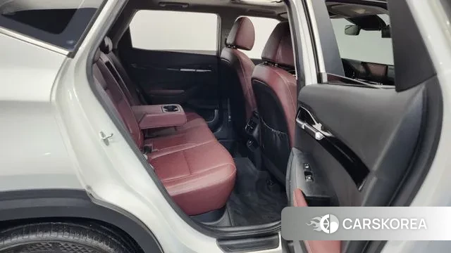 Kia Seltos 2022 Белый из Кореи, фото 3