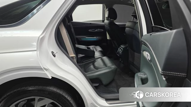 Genesis Electrified GV70 2022 Белый из Кореи, фото 3