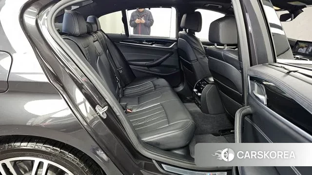 BMW 5 Series (G30) 2020 Серый из Кореи, фото 3