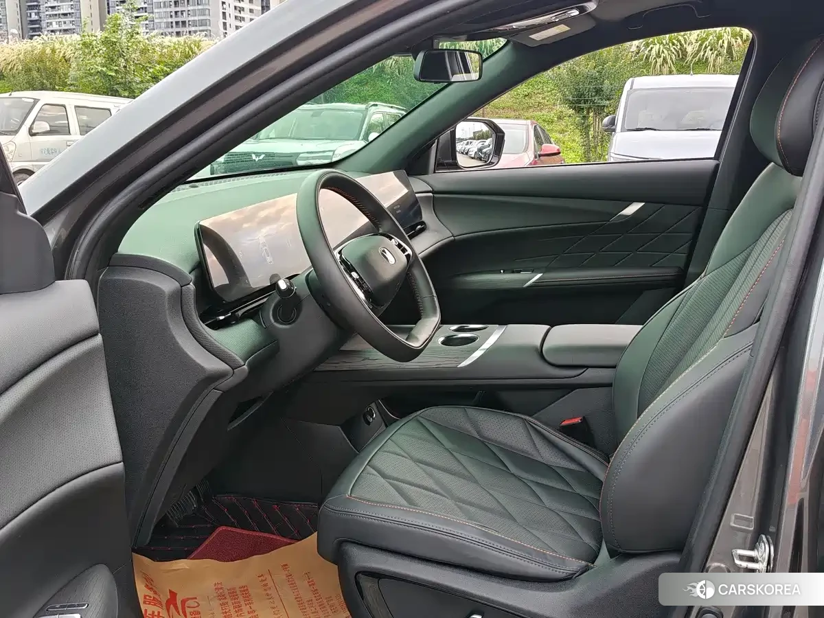 Chang'an CS75PLUS 2026 Черный из Китая, фото 3
