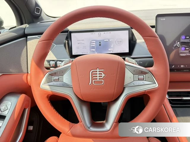 BYD Tang L DM 2025 Серебристо-серый из Китая, фото 3