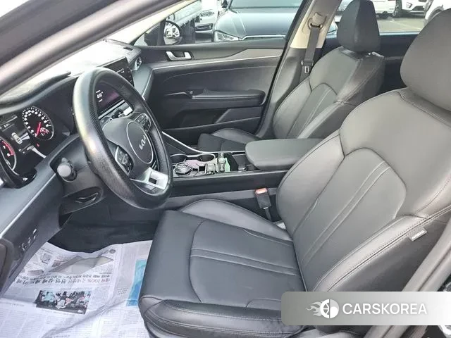 Kia K5 3rd generation 2023 Черный из Кореи, фото 3