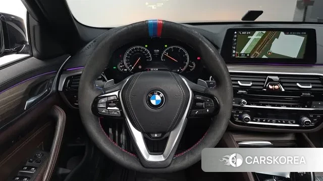 BMW 5 Series (G30) 2018 Черный из Кореи, фото 3