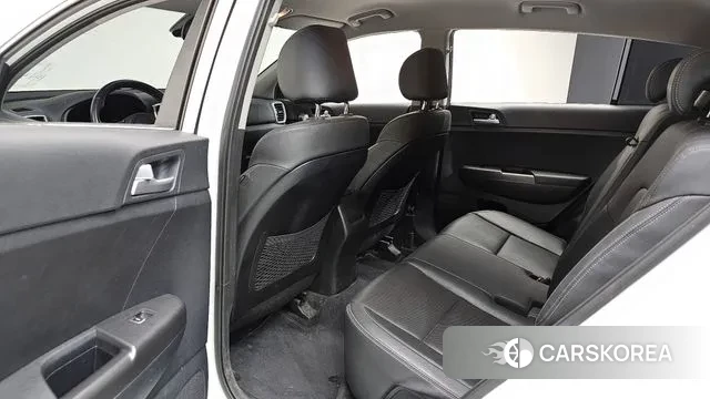 Kia Sportage The Bold 2021 Белый из Кореи, фото 3