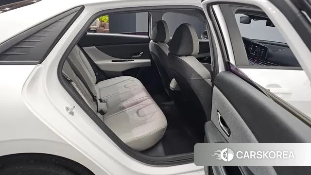 Hyundai Avante (CN7) 2021 Белый из Кореи, фото 3