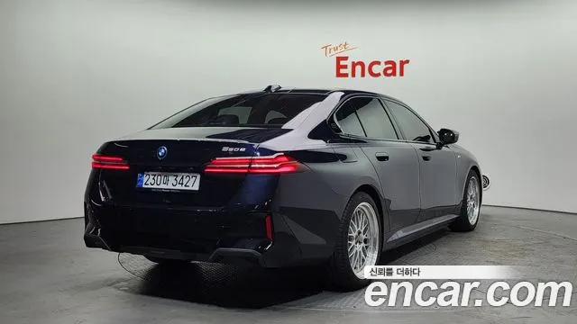 BMW 5 Series (G60) 2024 Синий из Кореи, фото 3