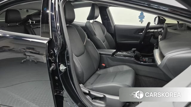 Toyota Prius 5th Generation 2024 Черный из Кореи, фото 3