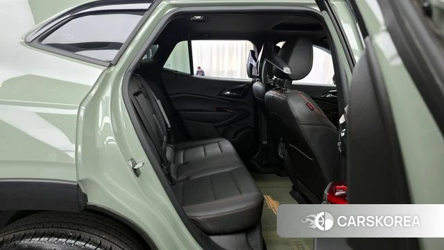 Chevrolet (GM Daewoo) Trax Crossover 2023 Зеленый из Кореи, фото 3