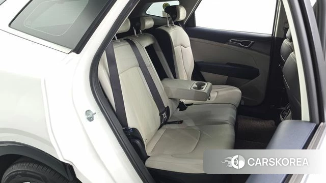 Kia Sportage 5th Generation 2022 Белый из Кореи, фото 3