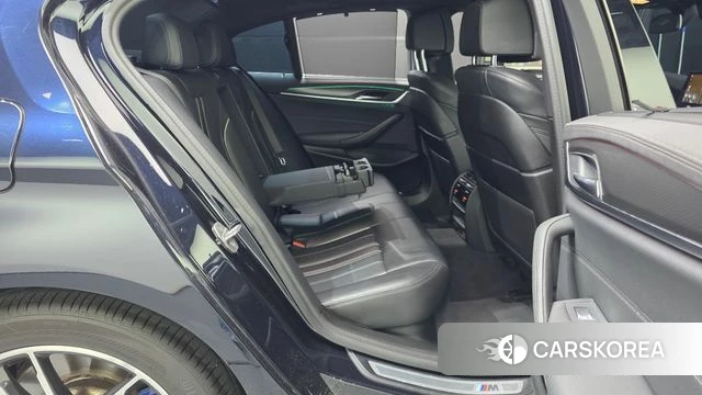 BMW 5 Series (G30) 2022 Черный из Кореи, фото 3