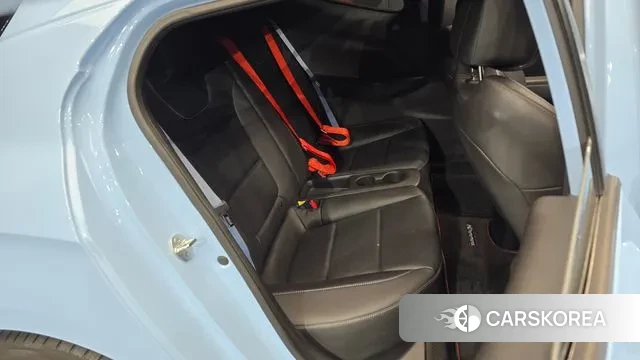 Hyundai Veloster (JS) 2020 Светло-серебряный цвет из Кореи, фото 3