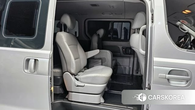 Hyundai The New Grand Starex 2019 Серебряный из Кореи, фото 3