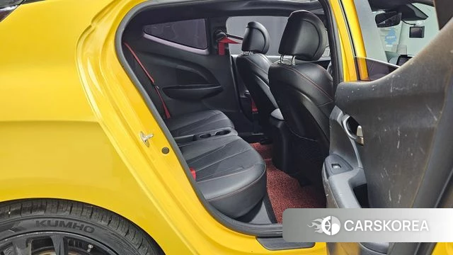 Hyundai Veloster (JS) 2018 Желтый из Кореи, фото 3