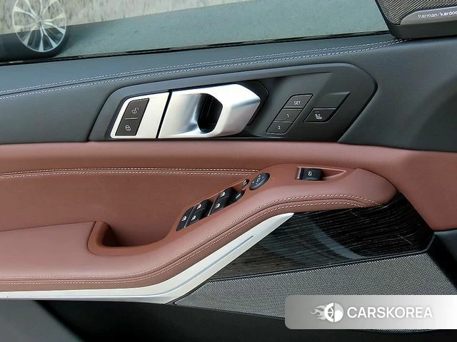 BMW X5 (G05) 2024 Серебристо-серый из Кореи, фото 3