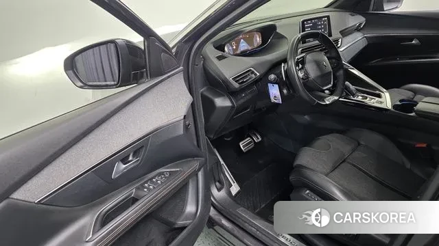 Peugeot 3008 second generation 2020 Серый из Кореи, фото 3