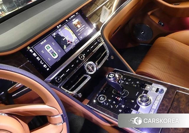 Bentley Flying Spur 3rd Generation 2022 Черный из Кореи, фото 3